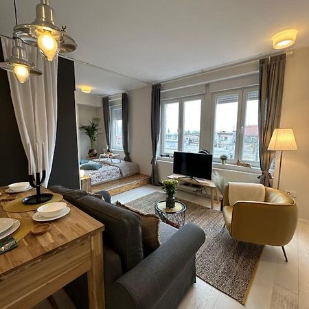 The View And Design Studio Zagreb Extérieur photo